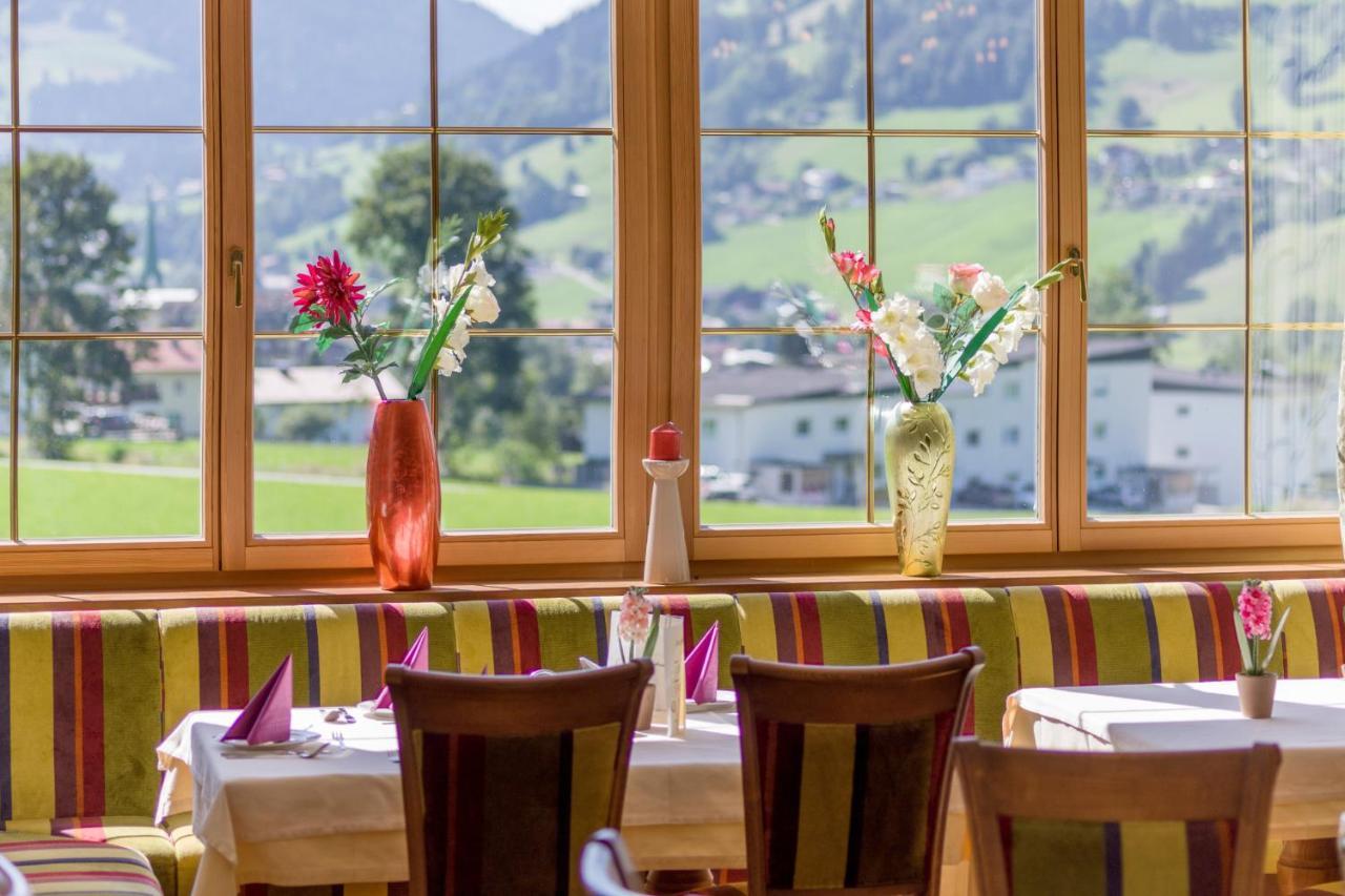 Hotel Harfenwirt ヴィルトシェーナウ エクステリア 写真