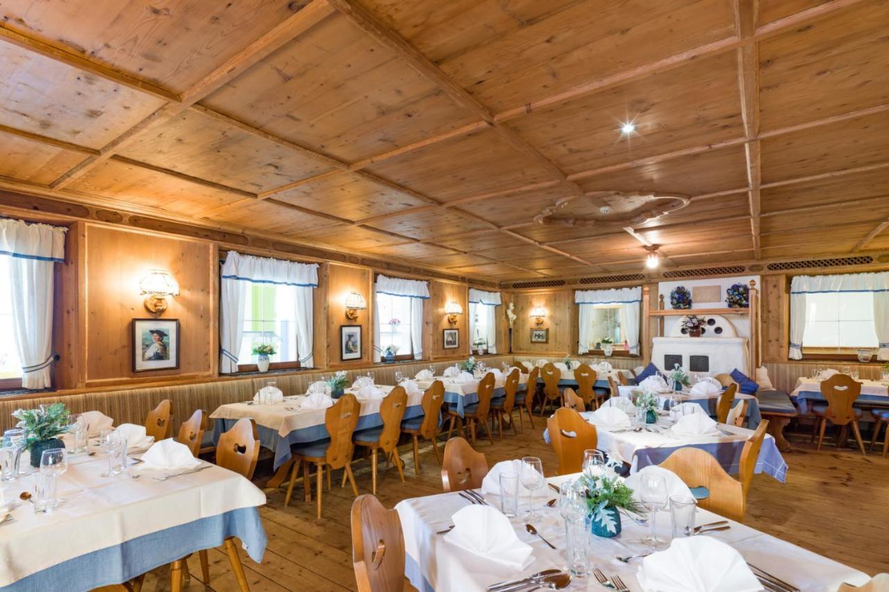 Hotel Harfenwirt ヴィルトシェーナウ エクステリア 写真