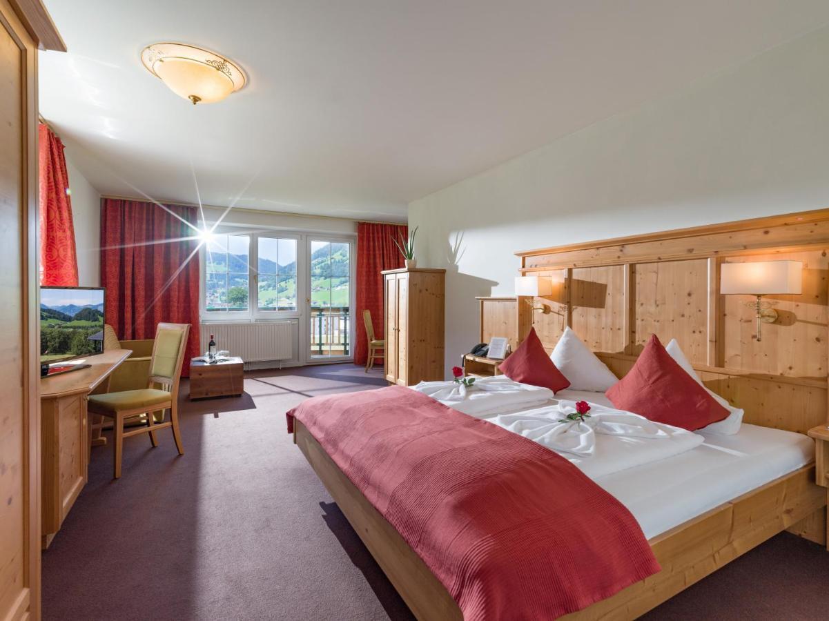 Hotel Harfenwirt ヴィルトシェーナウ エクステリア 写真