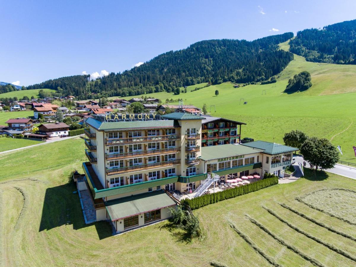 Hotel Harfenwirt ヴィルトシェーナウ エクステリア 写真