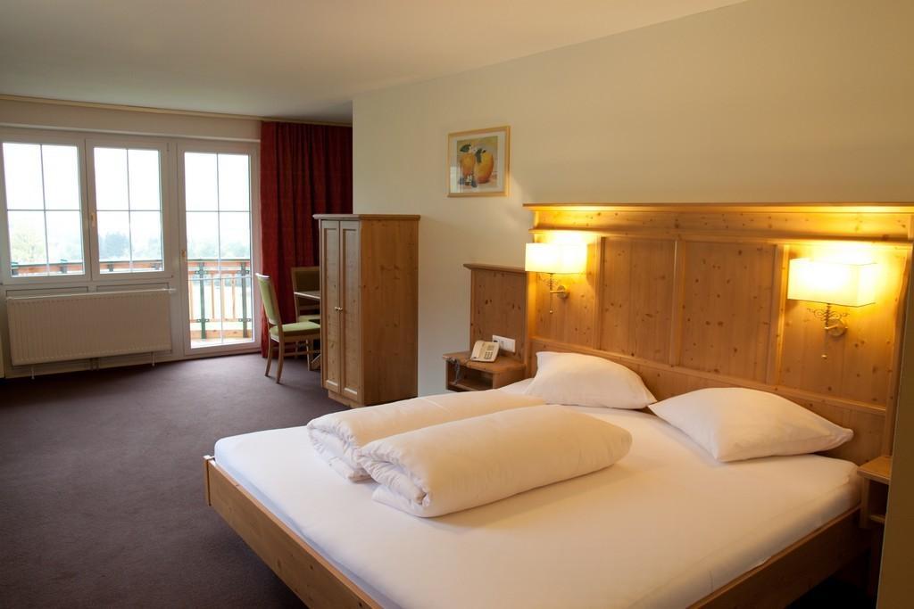 Hotel Harfenwirt ヴィルトシェーナウ エクステリア 写真