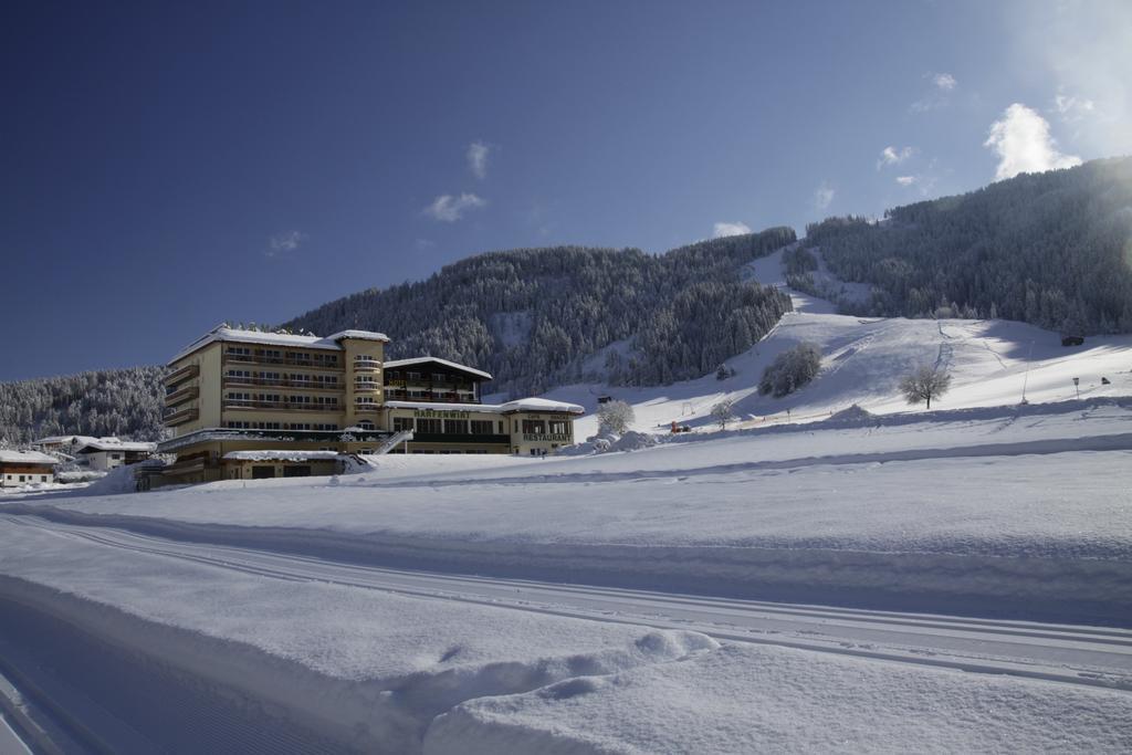 Hotel Harfenwirt ヴィルトシェーナウ エクステリア 写真